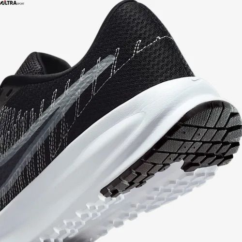 Кросівки жіночі Nike Run Defy HM9593-002 ціна