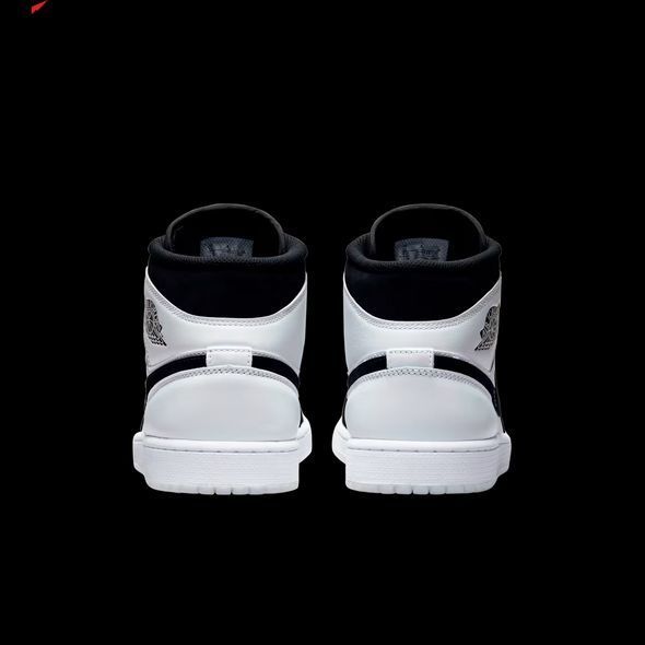 Кроссовки мужские Air Jordan 1 Mid Se White/Black DH6933-100 цена