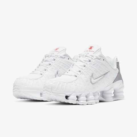 White nike sales shocks