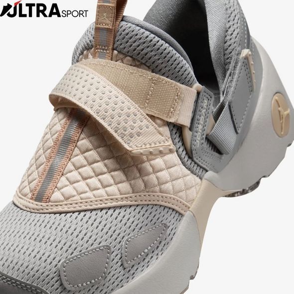 Жіночі кросівки WMNS JORDAN TRUNNER LX IQ2719-002 ціна