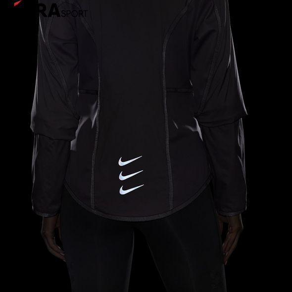 Вітровка Nike W Sf Run Dvn Jkt DQ6561-531 ціна