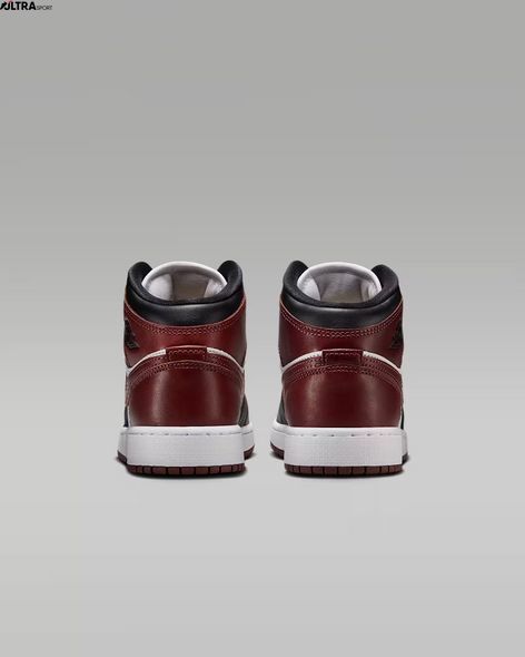 Кроссовки подростковые AIR JORDAN 1 MID SE HF3193-102 цена