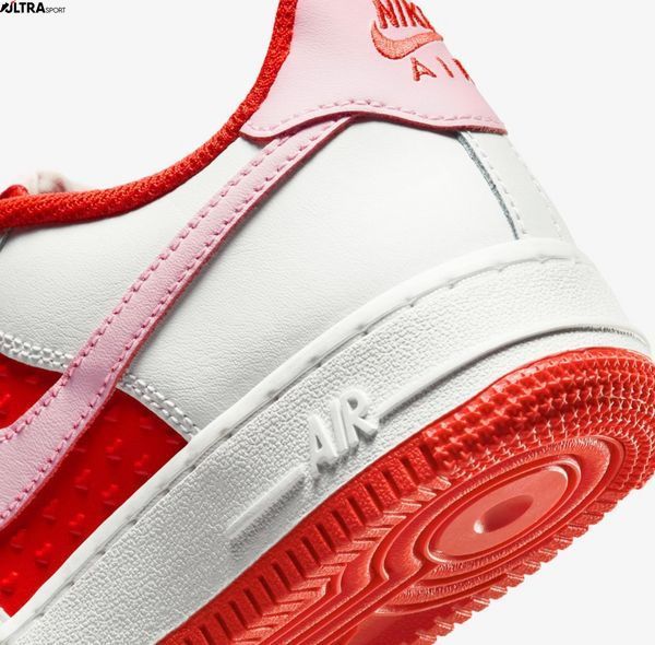 Підліткові кросівки NIKE AIR FORCE 1 BG HV5165-121 ціна