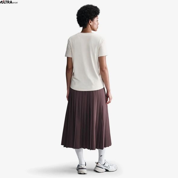 Футболка жіноча Nike Club IB2447-104 ціна